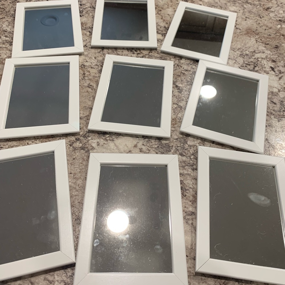 Getting ready mirrors - Picture 2 of 2